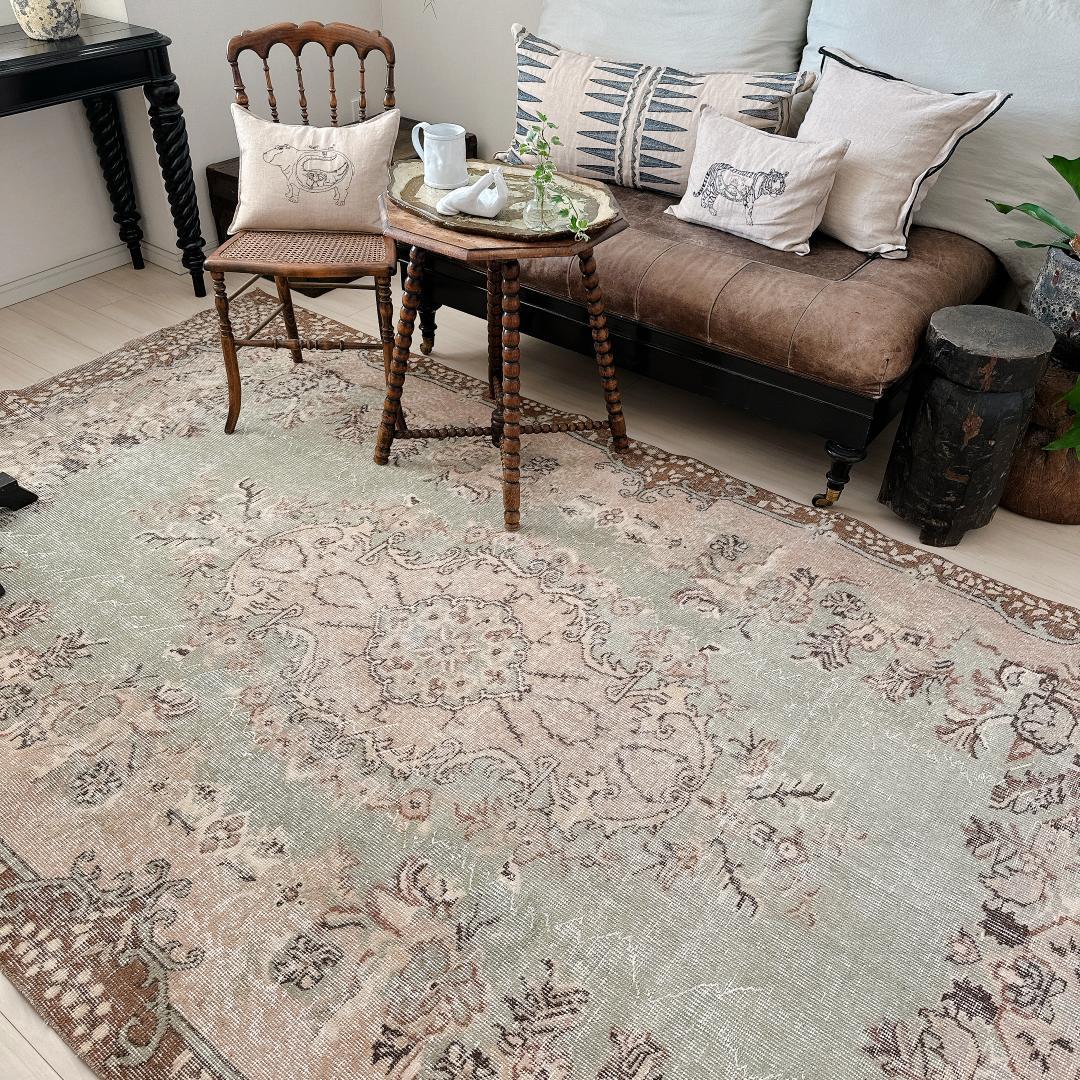 とも トルコヴィンテージラグ A83