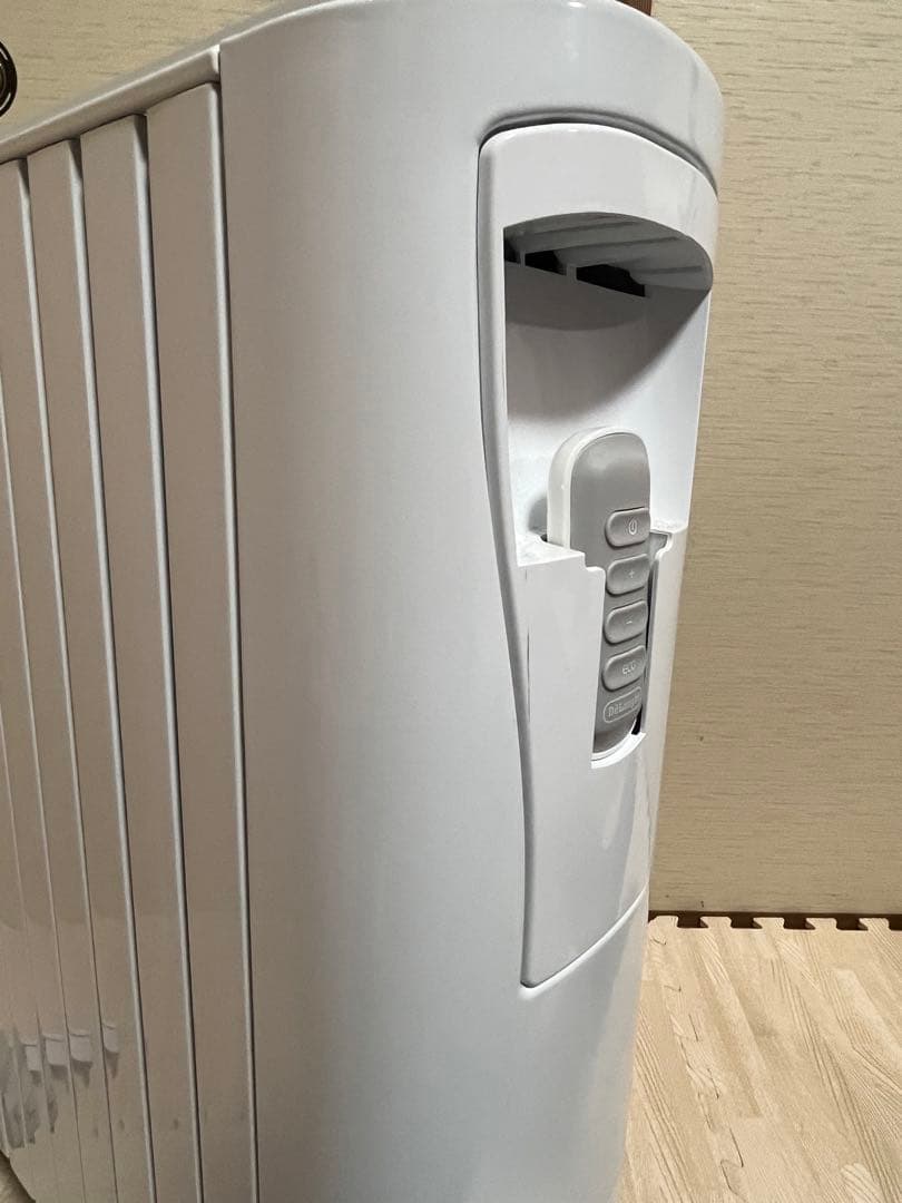 デロンギオイルヒーター　最上位モデル　RHJ75V0915-GY