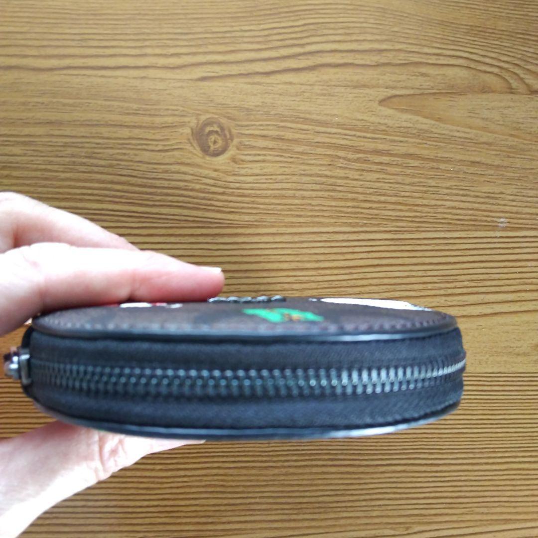 COACHスヌーピーケース