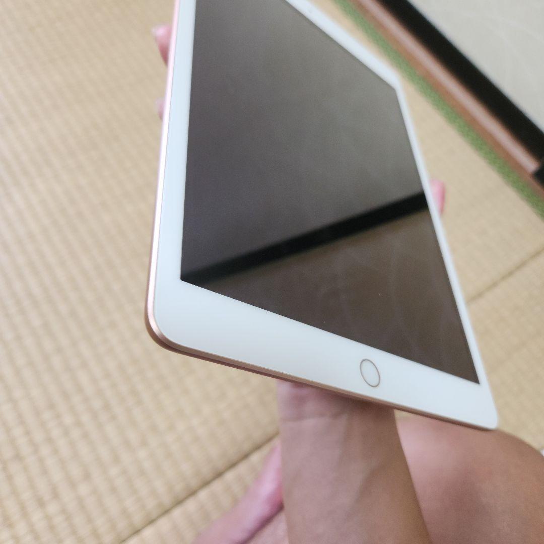 Apple iPad (第8世代) 32GB シルバー Wi-Fi