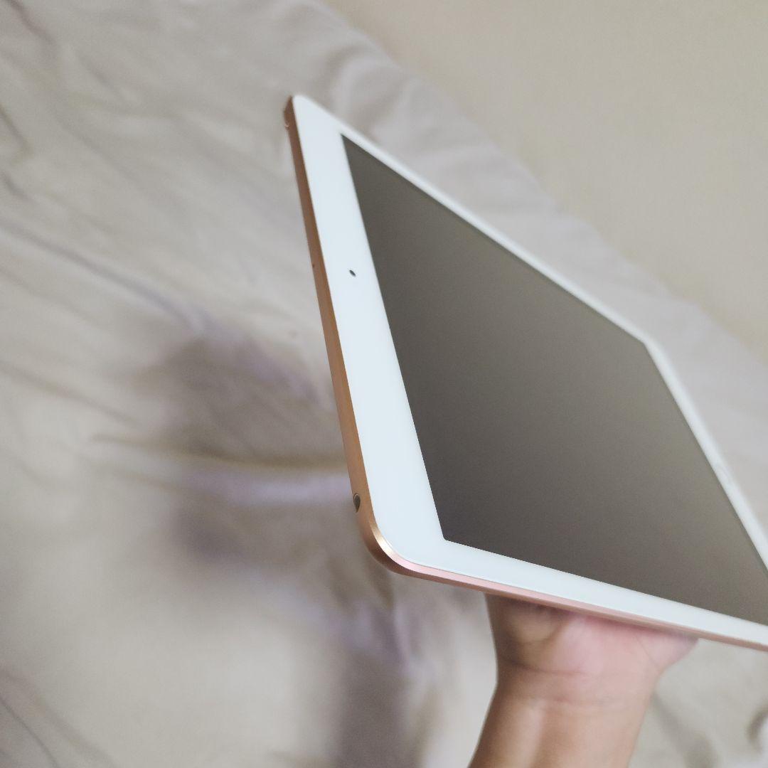 Apple iPad (第8世代) 32GB シルバー Wi-Fi