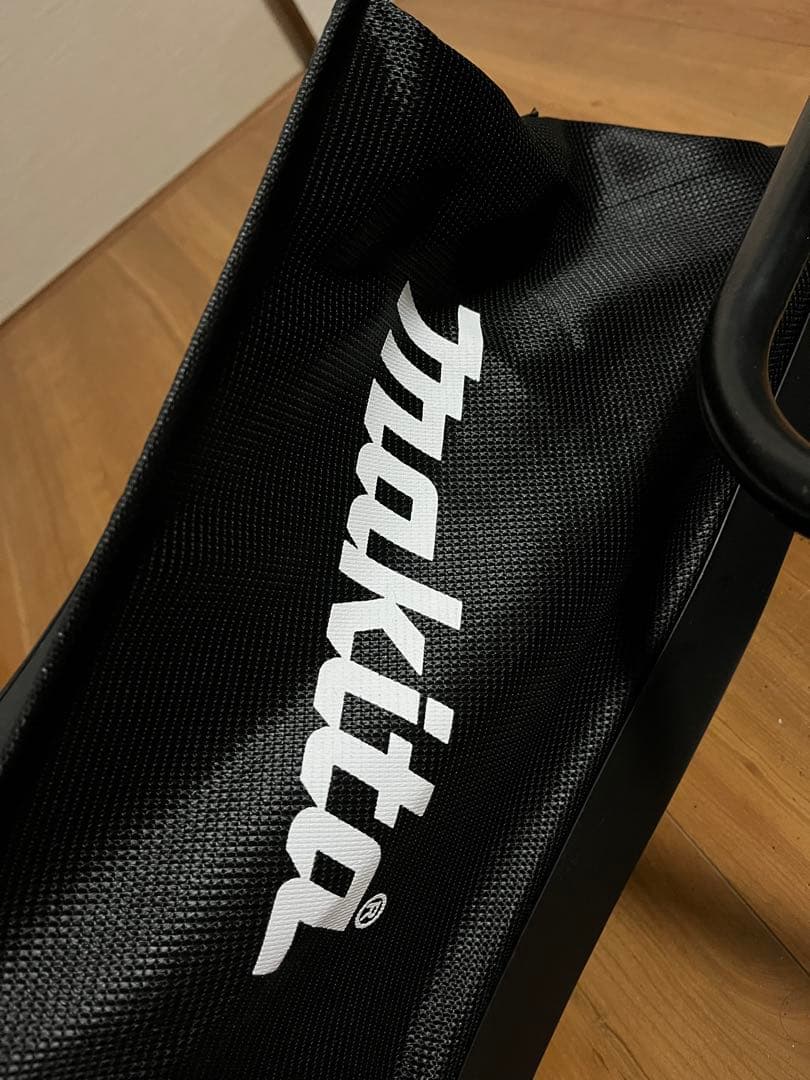 マキタ MLM330DZ 18V 充電式芝刈機 330mm バッテリー充電器なし