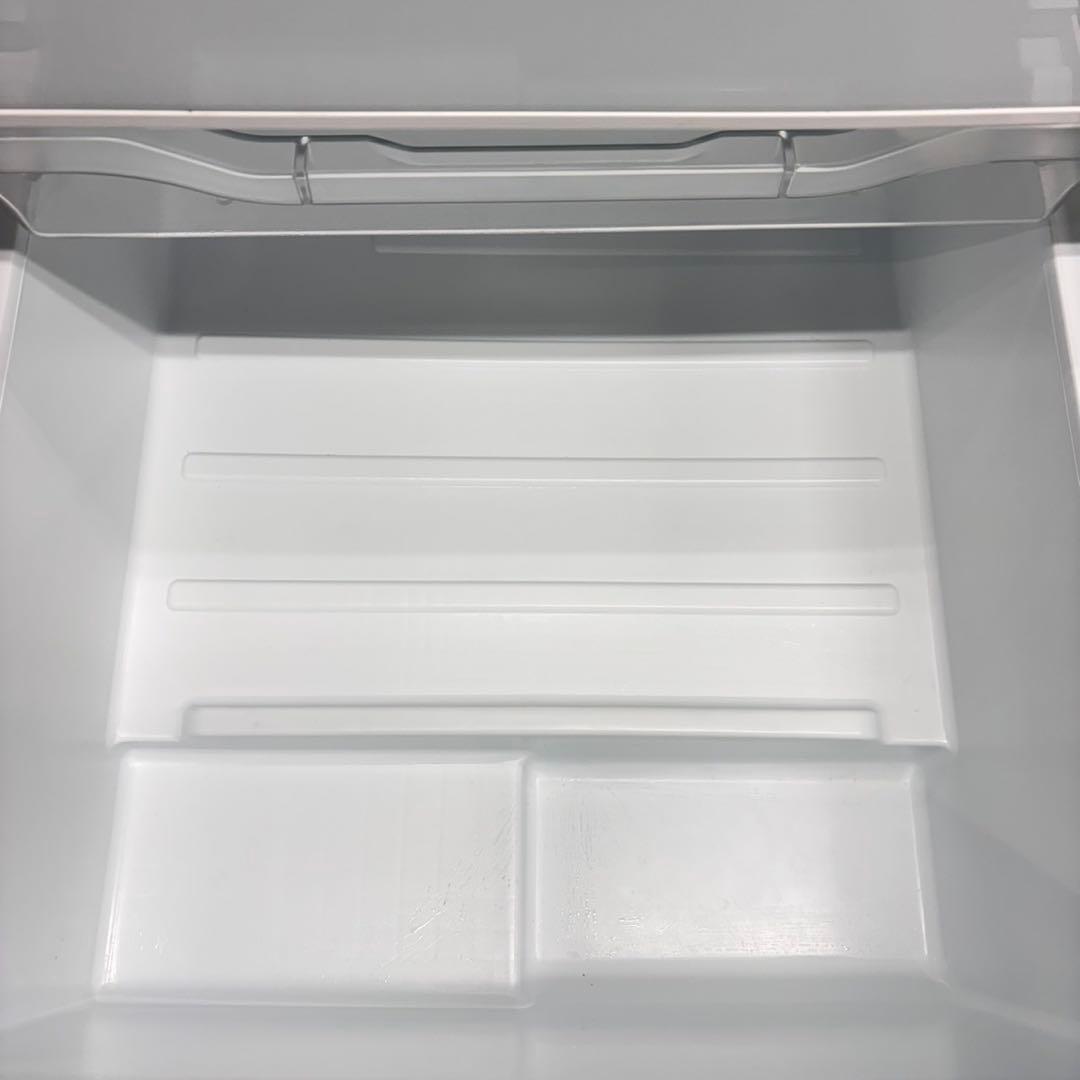 670 東芝　大型冷蔵庫　400L強　410L 自動製氷　小型　右開き　5ドア