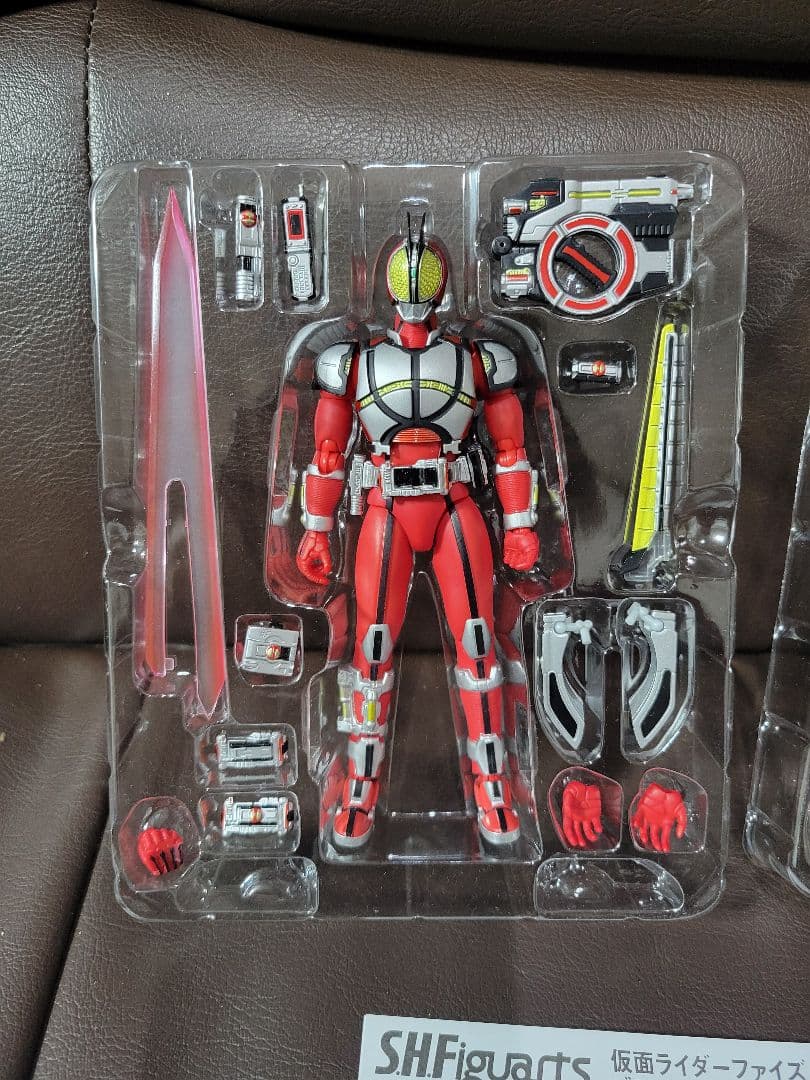 【引退品】s.h.figuarts　仮面ライダーファイズ