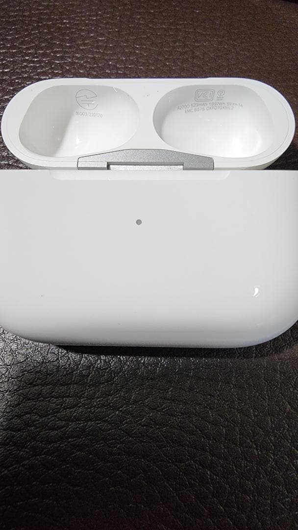 Air Pods Pro 2 (第2世代) 充電ケース付き lightning