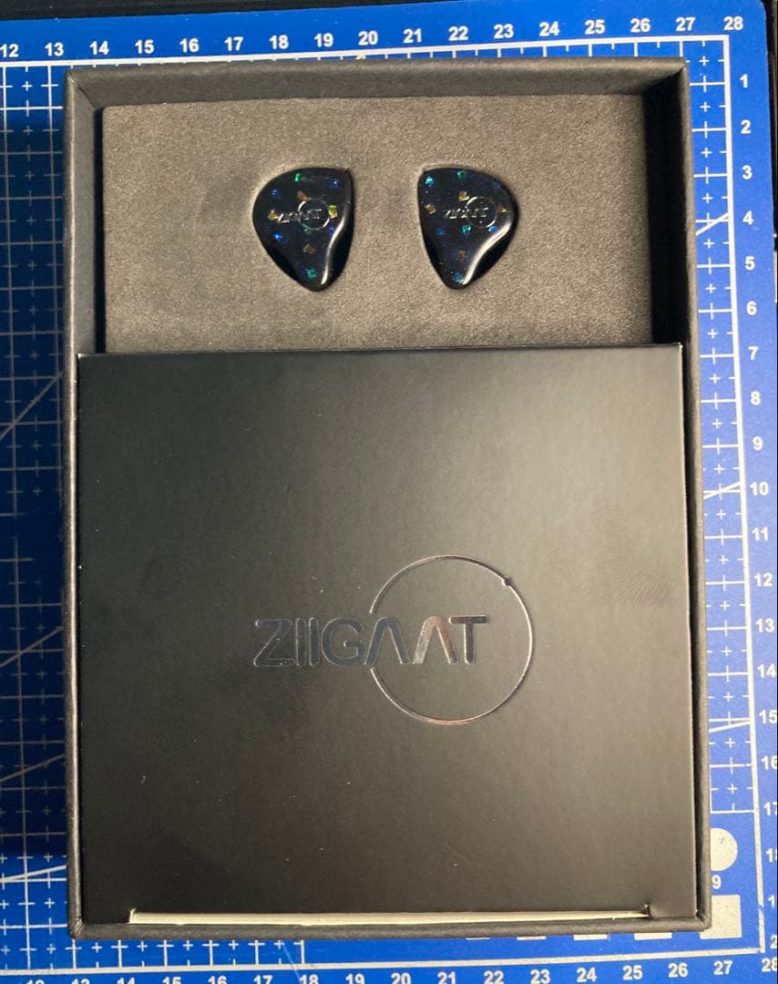 イヤホン ZIIGAAT Doscinco 4.4mm
