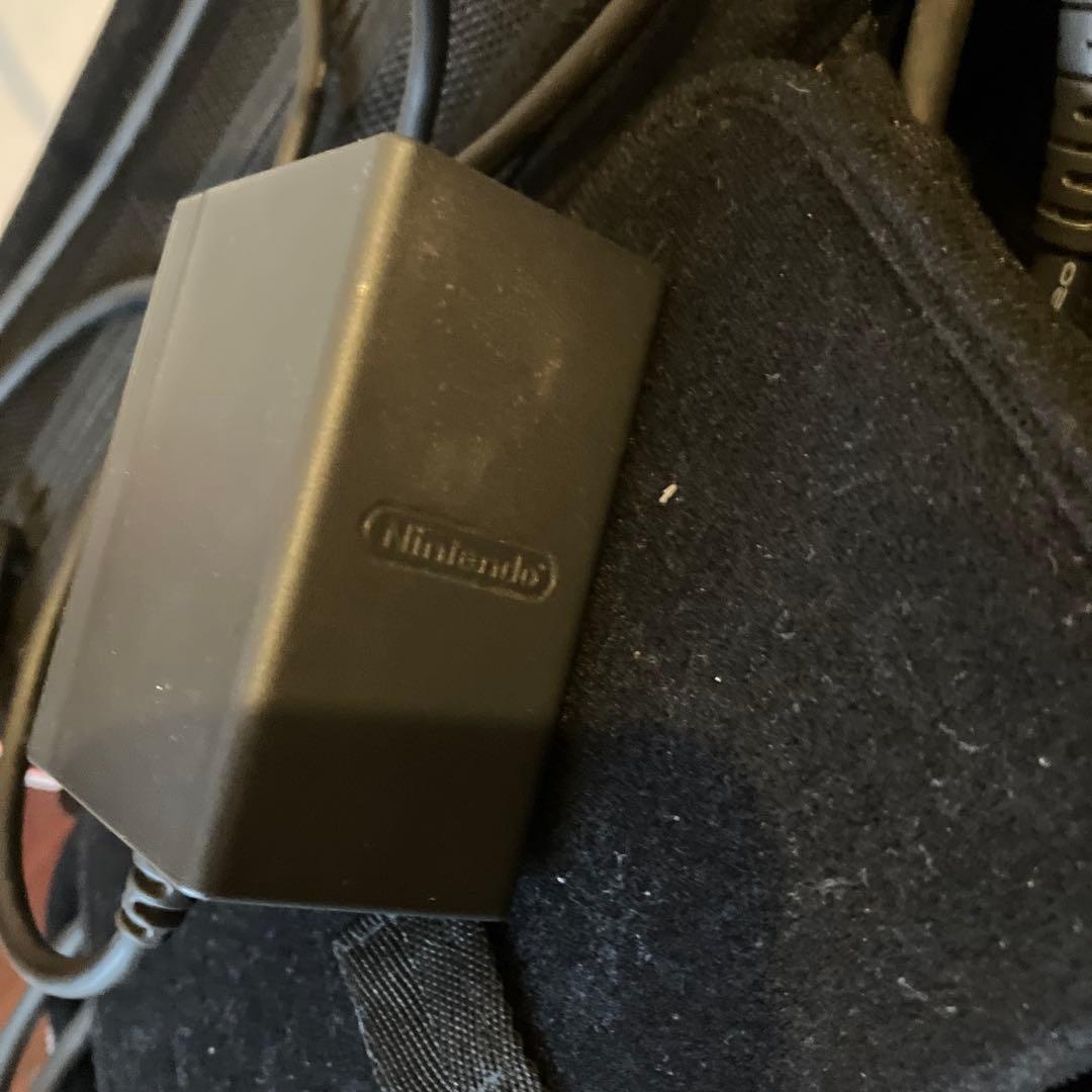 Nintendo Switch 本体　箱なし　ジョイコンなし