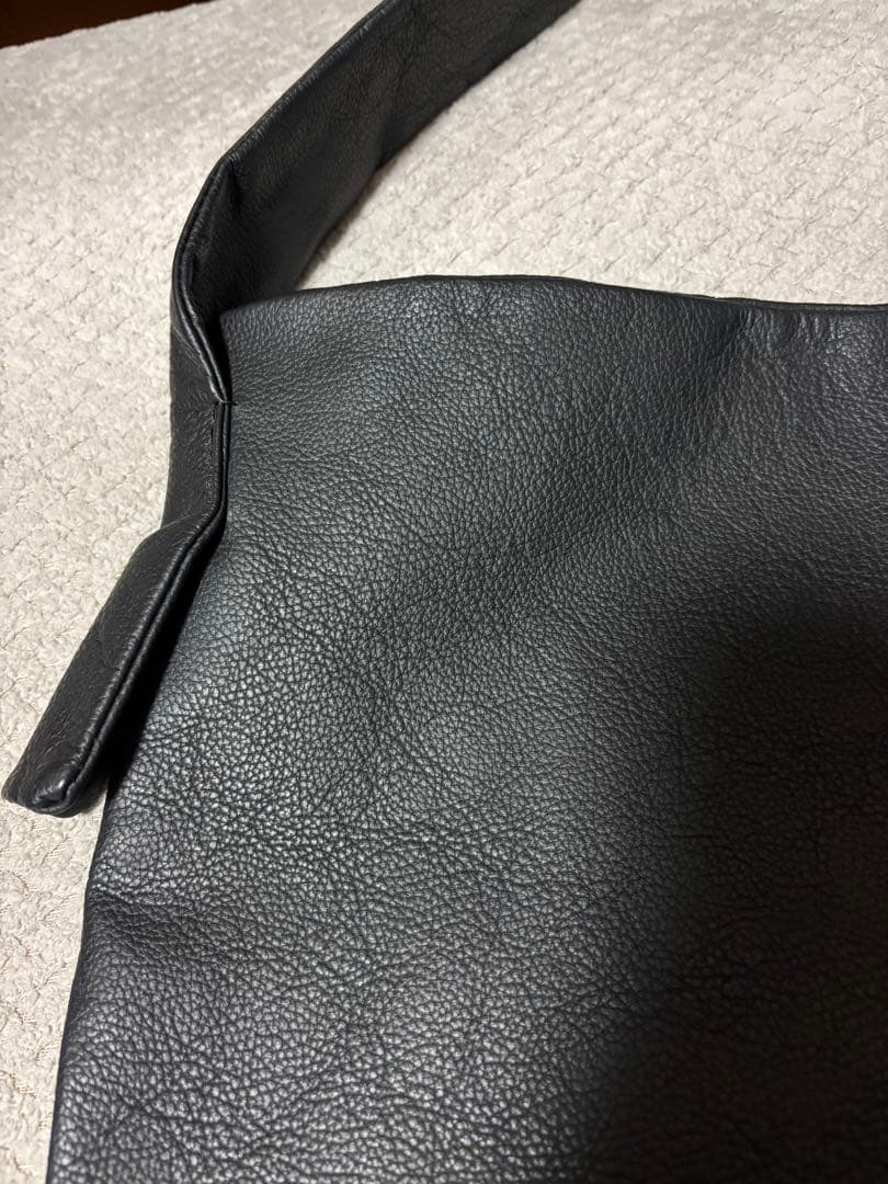 PUF ONE HANDLE TOTE L ブラック