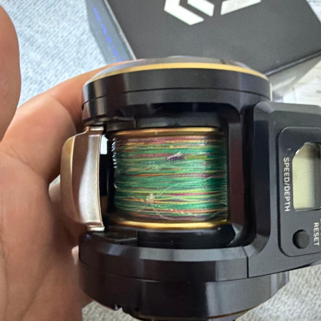 （値段交渉可）中古美品　ダイワの21ソルティガIC300