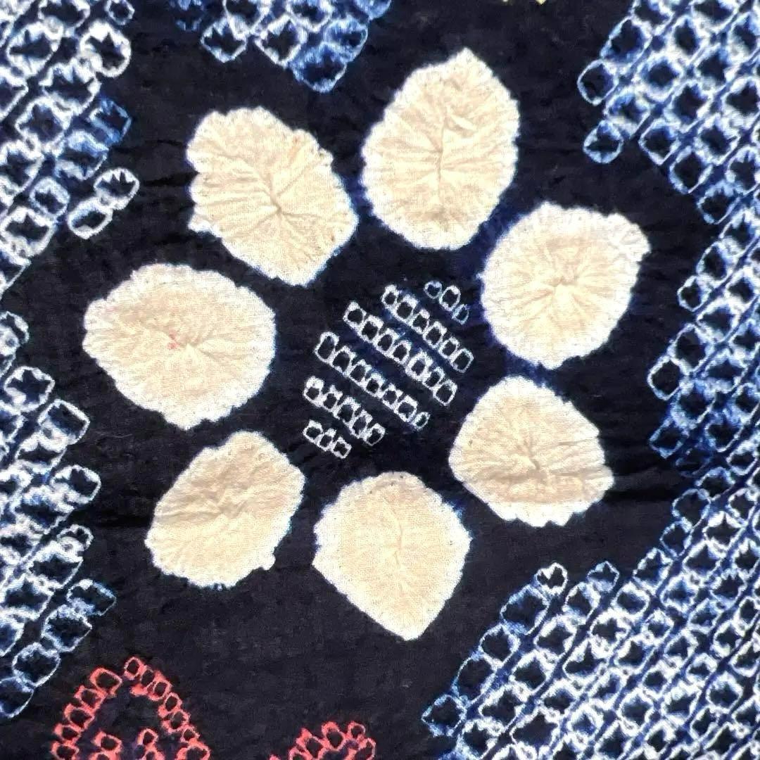 浴衣　有松鳴海絞り　縦　花模様　ネイビー系　着物　054w d