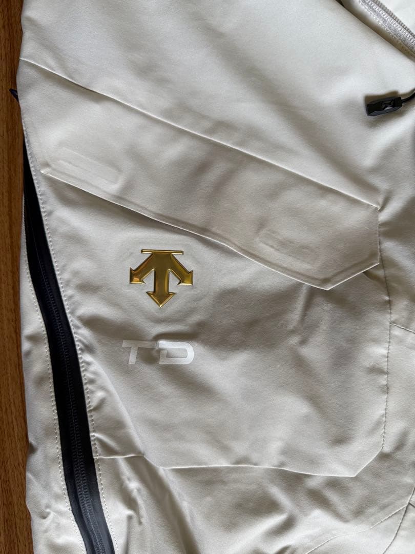 デサント　スキーウェア　上下S DESCENTE