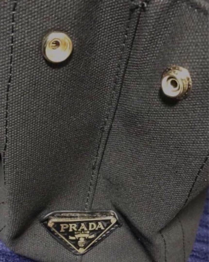 新品⭐︎PRADAプラダ ノベルティ　ブラックキャンパスショルダーバッグ￼