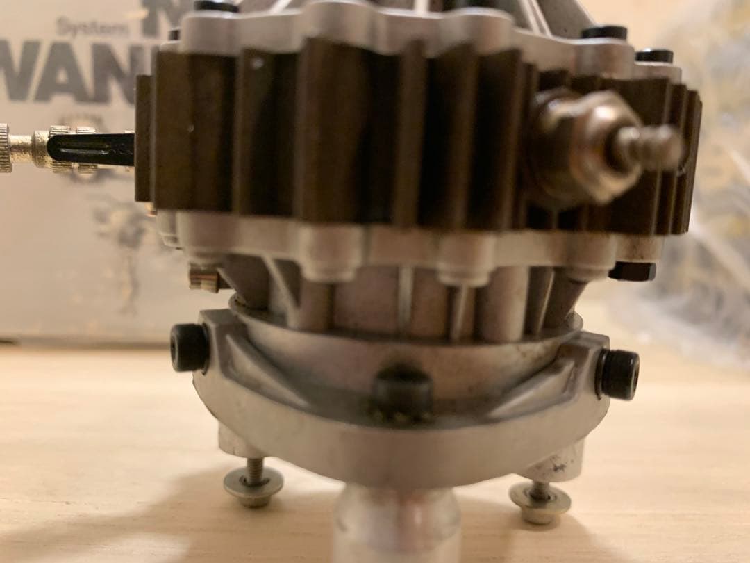 OS NSU WANKEL ロータリーエンジン　模型