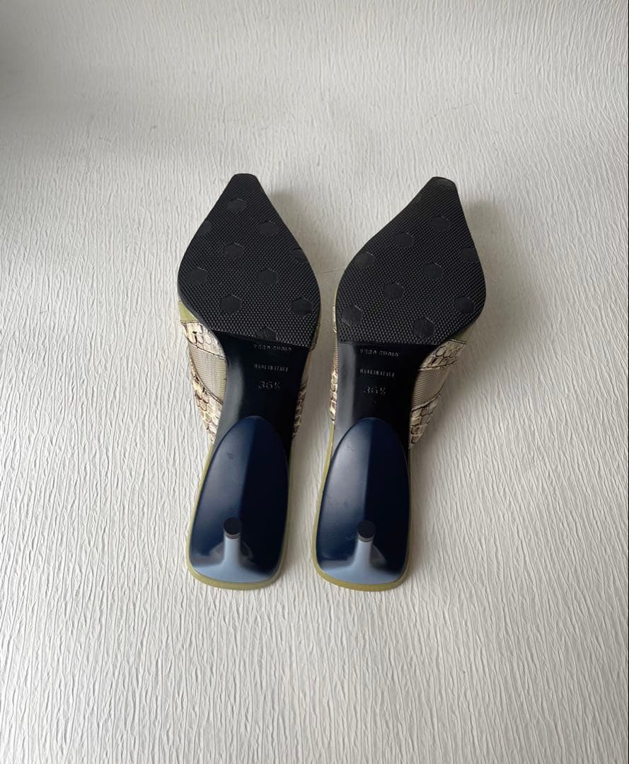 激レア 美品miu miu ポインテッドトゥ 異素材 蛇革 ミュール サンダル