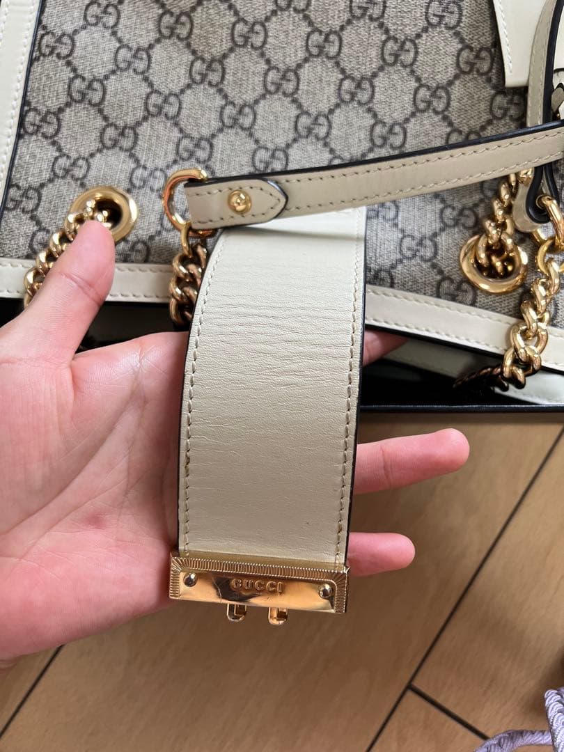 レディース　ショルダーバッグ ベージュ