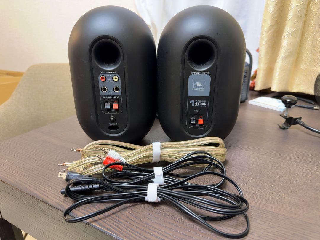 美品 JBLプロフェッショナル 104-BT-Y3 専用ケーブル付き