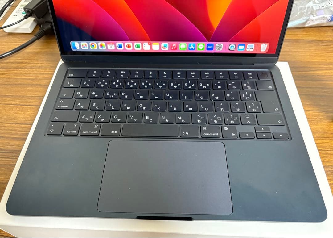 MacBook air m2 13.6インチ 256GB