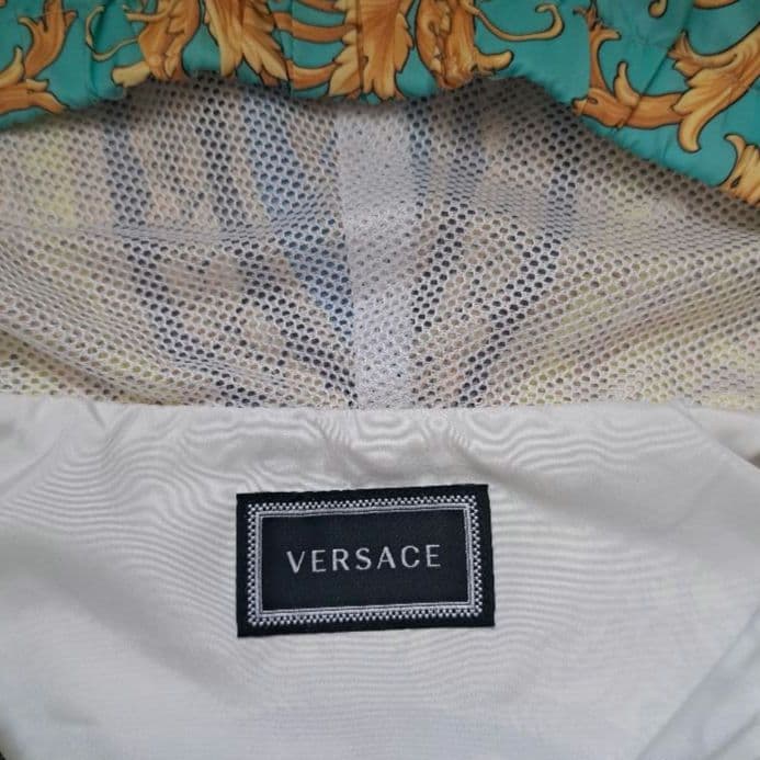 VERSACE 　パーカー　6A(116㎝)