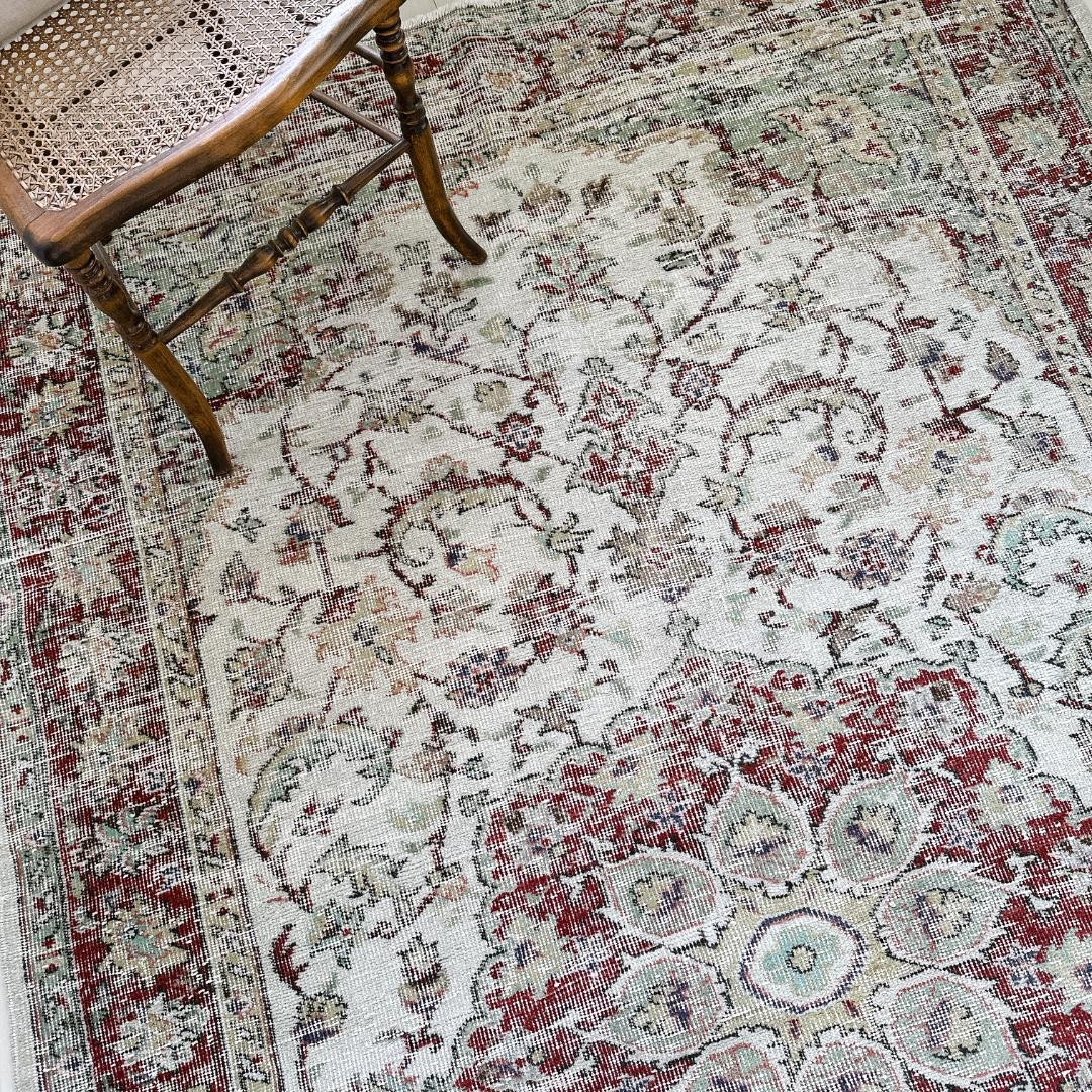 トルコ ヴィンテージラグ A124 レア 超大判 ダークレッド クリーム ミント