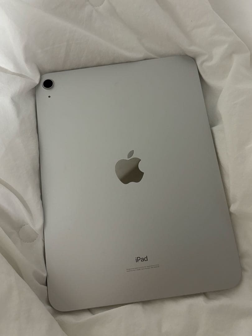 iPad第10世代 Wi-Fi 64GB 本体