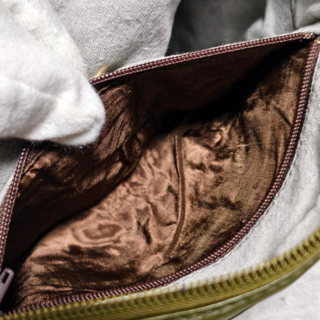 LOEWE ロエベ アナグラム ナッパレザー ショルダーポーチ カーキ