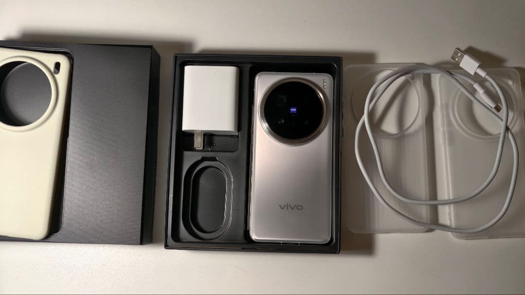 vivo X200 pro チタニウム 12GB/256GB