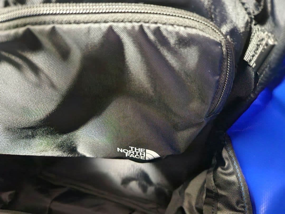 激安‼️新品ノースフェイス ヒューズ ボックス リュック バックパック ブルー