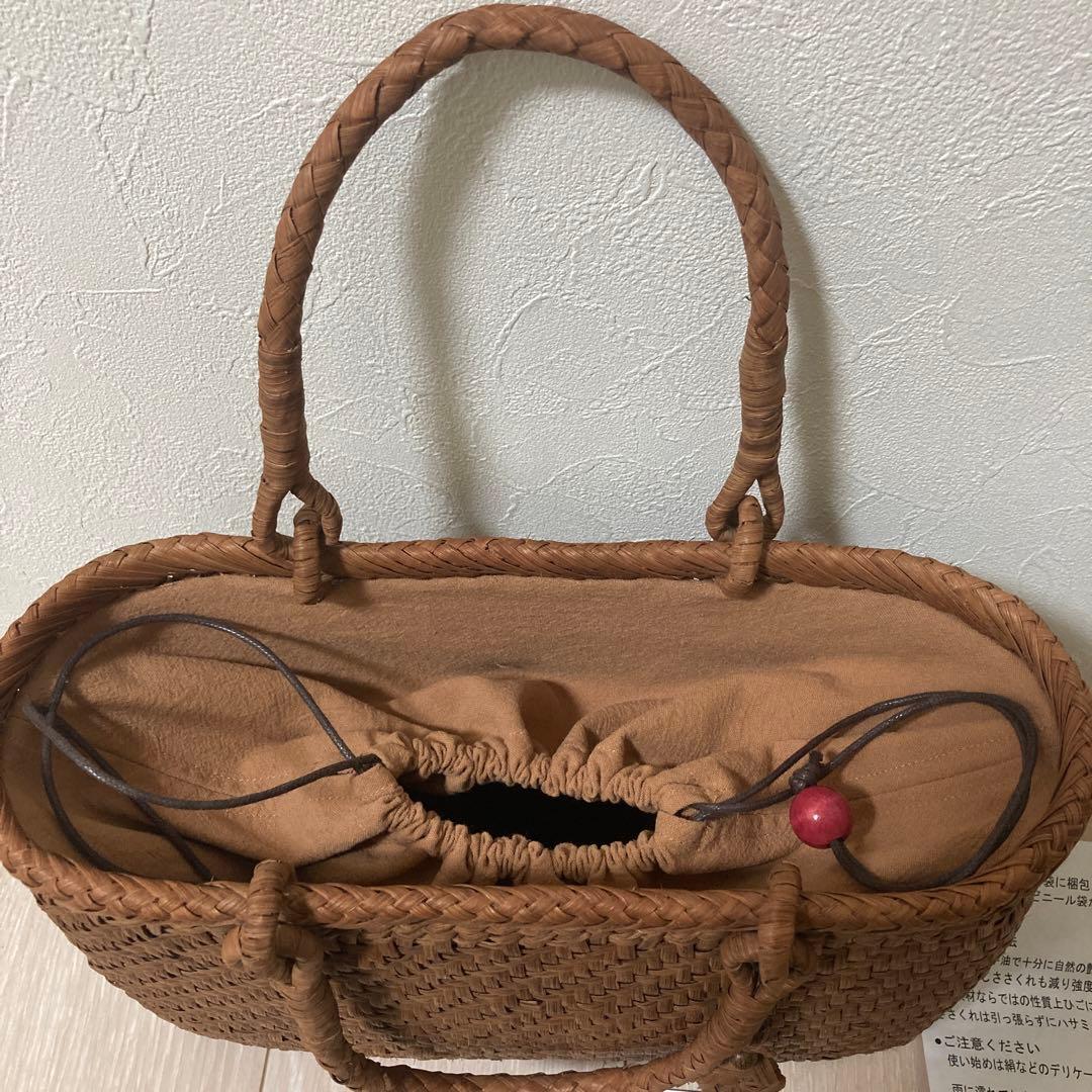 期間限定【特選】 最高級山葡萄 網代編み 細編みバッグ　ストラップ葡萄藤