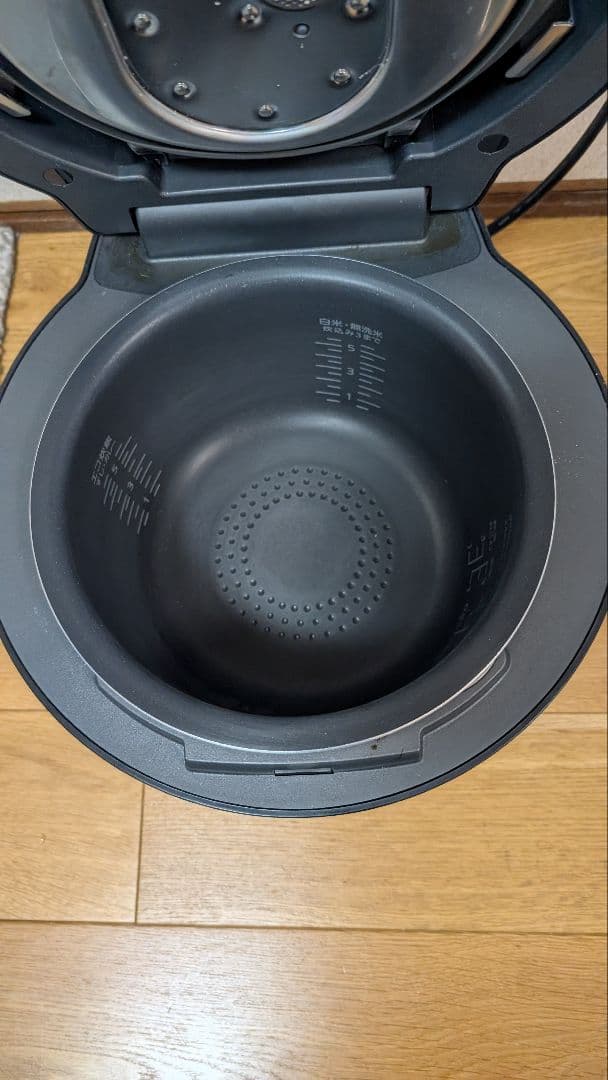 Panasonic 可変圧力IHジャー炊飯器 5.5合 SR-V10BA 23年