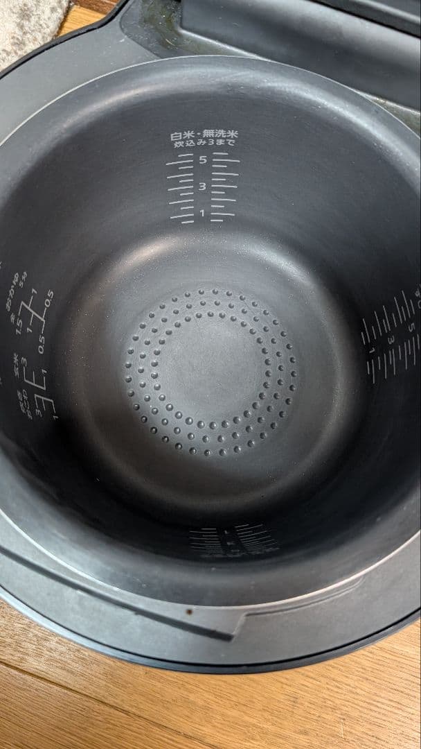 Panasonic 可変圧力IHジャー炊飯器 5.5合 SR-V10BA 23年