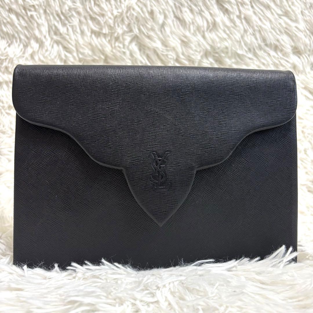 美品★イヴサンローラン クラッチバッグ カサンドラ レザー ブラック YSL