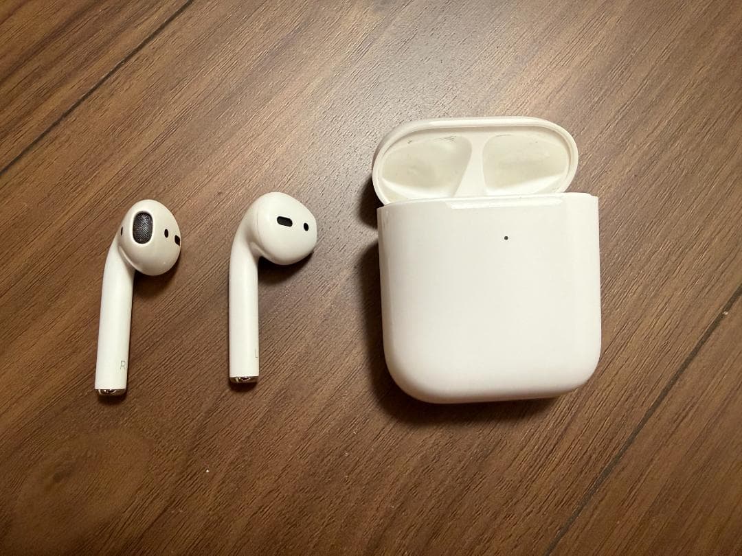 AirPods (第 2 世代) A2031
