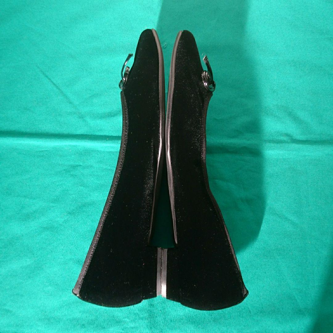 大人キュート♪銀座かねまつ　リボン付きフラットシューズ　23．5cm　黒系