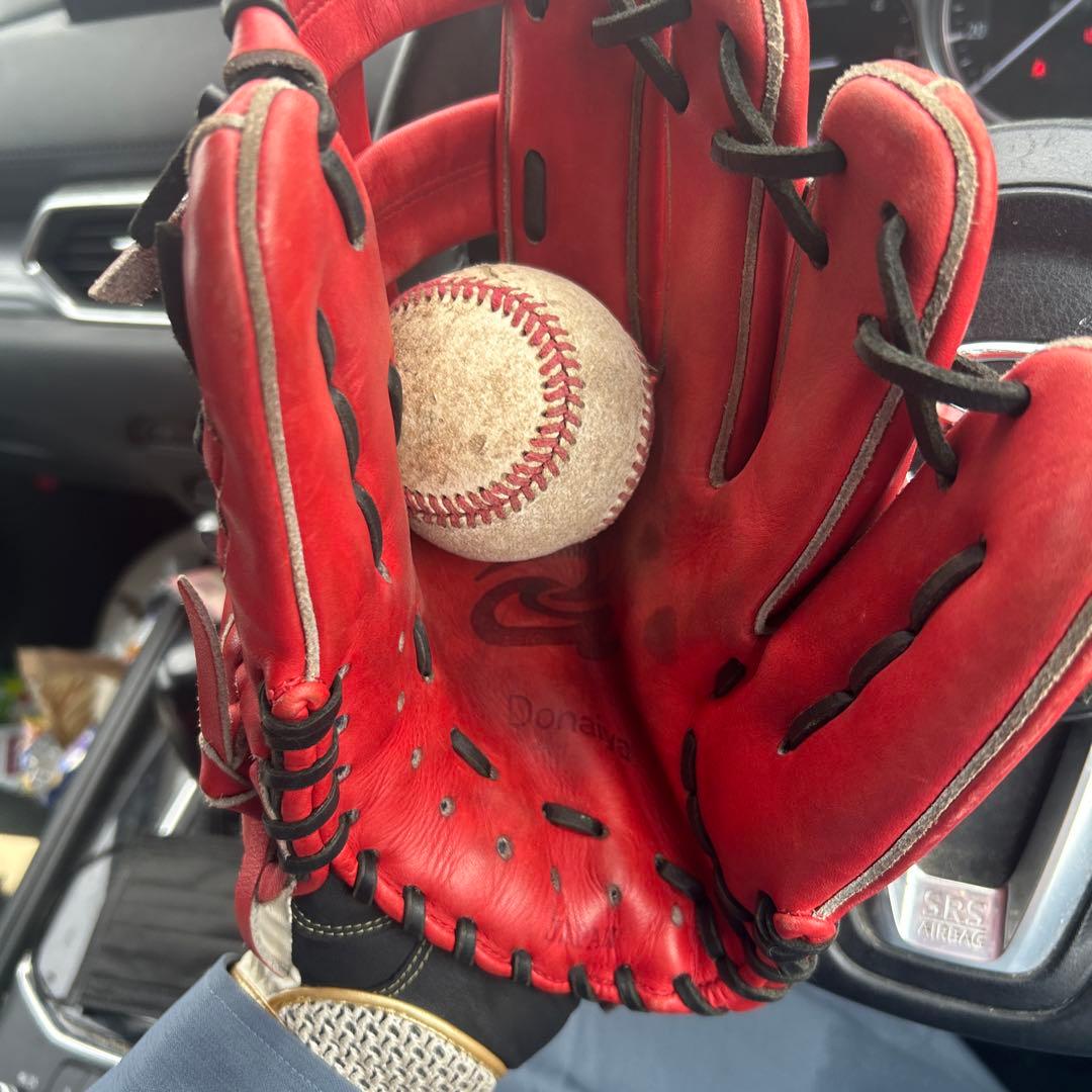 ドナイヤ 軟式内野手用グローブ オーダー刺繍あり