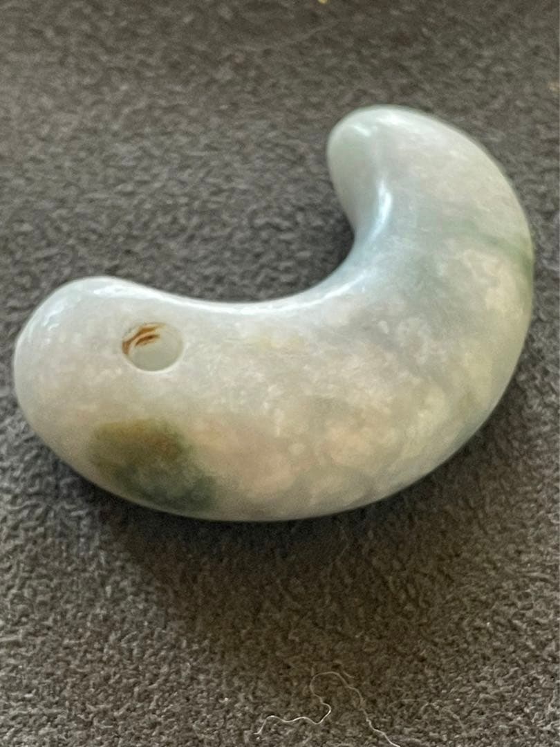 古墳時代 翡翠勾玉 出土品