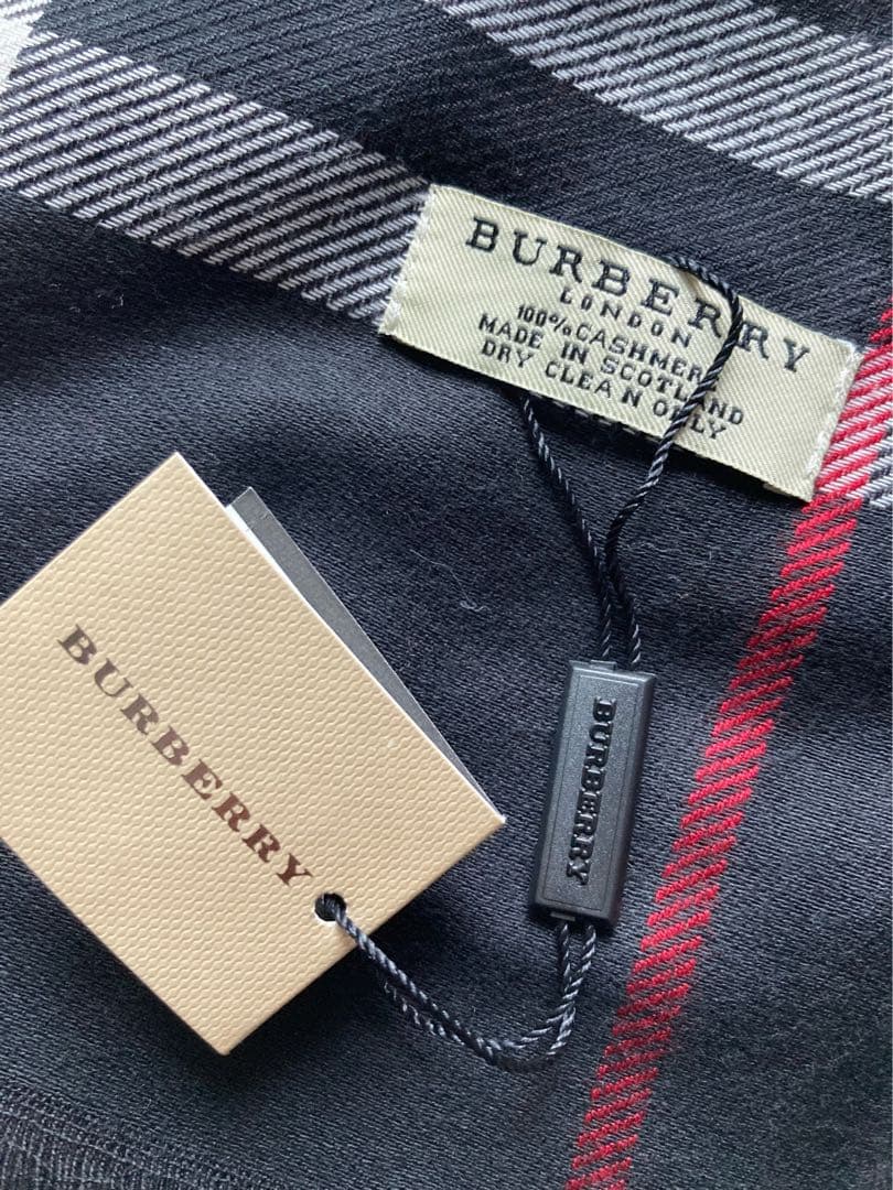 chhhneタグ付　バーバリー　カシミヤ100 ノバチェック　大判ストール