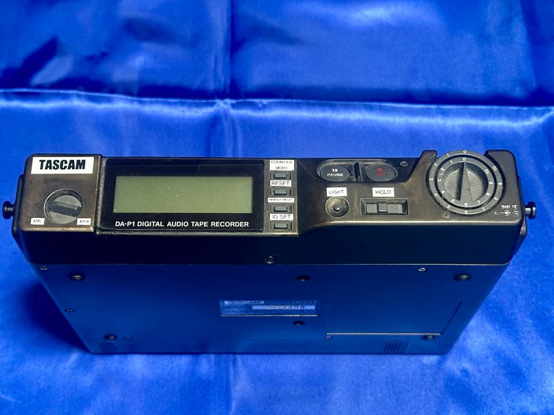 TASCAM プロ用ポータブルDATの名機　DA-P1 整備動作品
