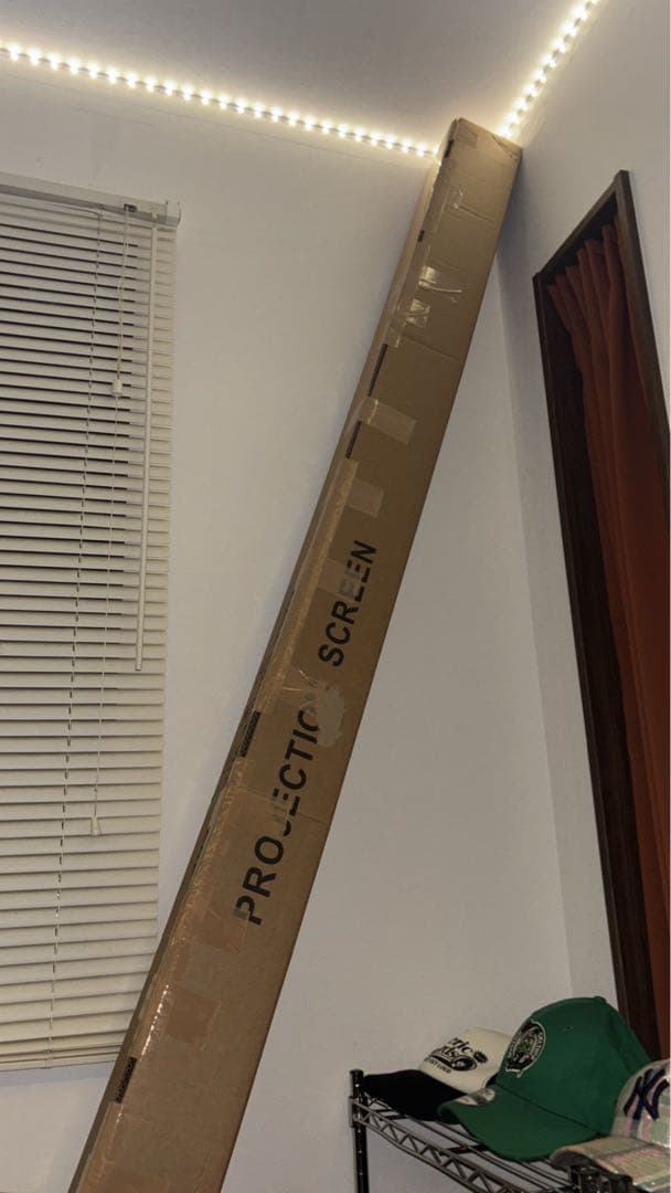 プロジェクタースクリーン 100インチ 16:9 吊り下げロール式