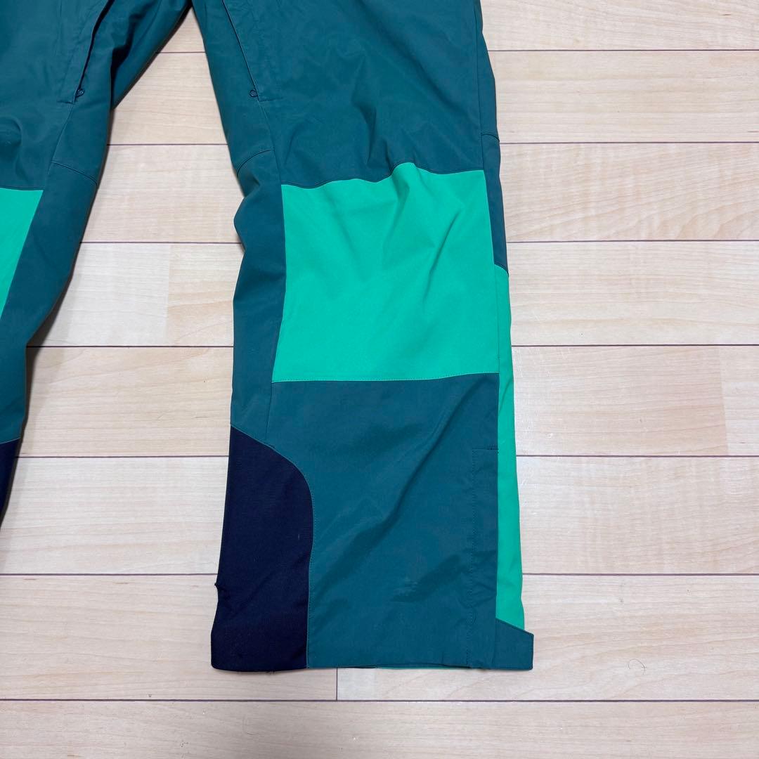 ゴールドウィン　Goldwin Lサイズ（3番）スキーウェア