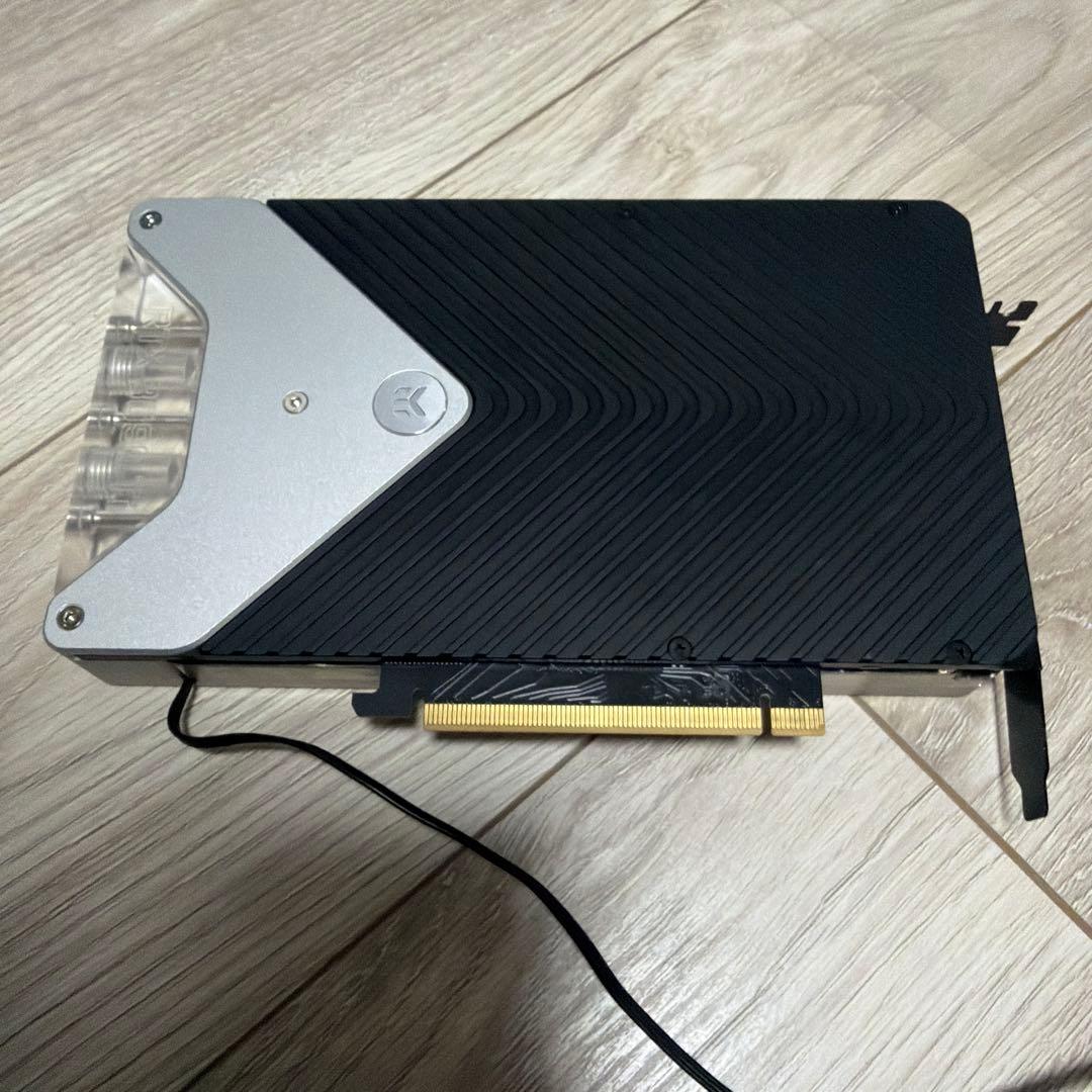 E*n様 NVIDIA RTX 3090 Ti Founders Edition