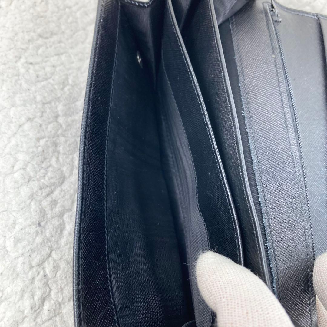 極美品✨プラダ 長財布 サフィアーノ 三角ロゴ プレート フラップ ブラック 黒