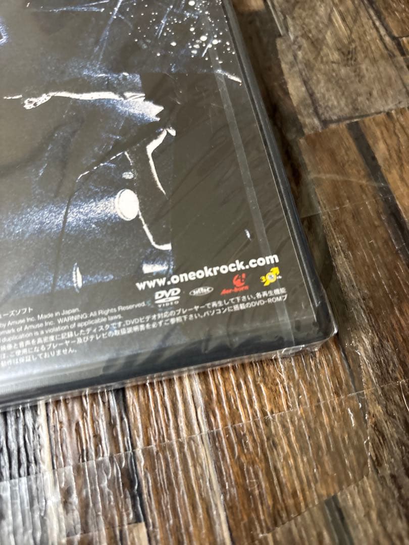 【新品未開封】ワンオクONE OK ROCK世の中シュレッダー