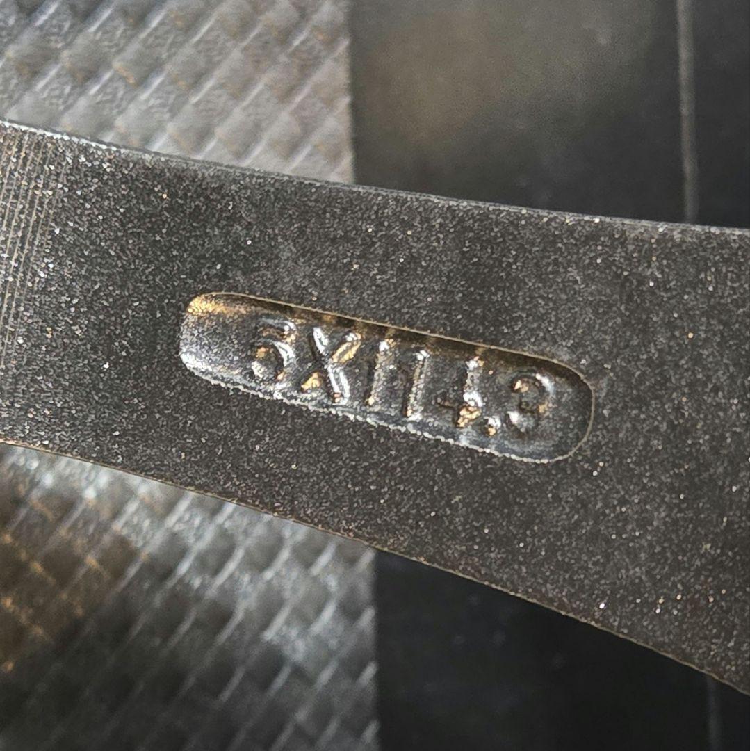 Weds Sport 16インチ ホイール シルバー プリウスαにて使用