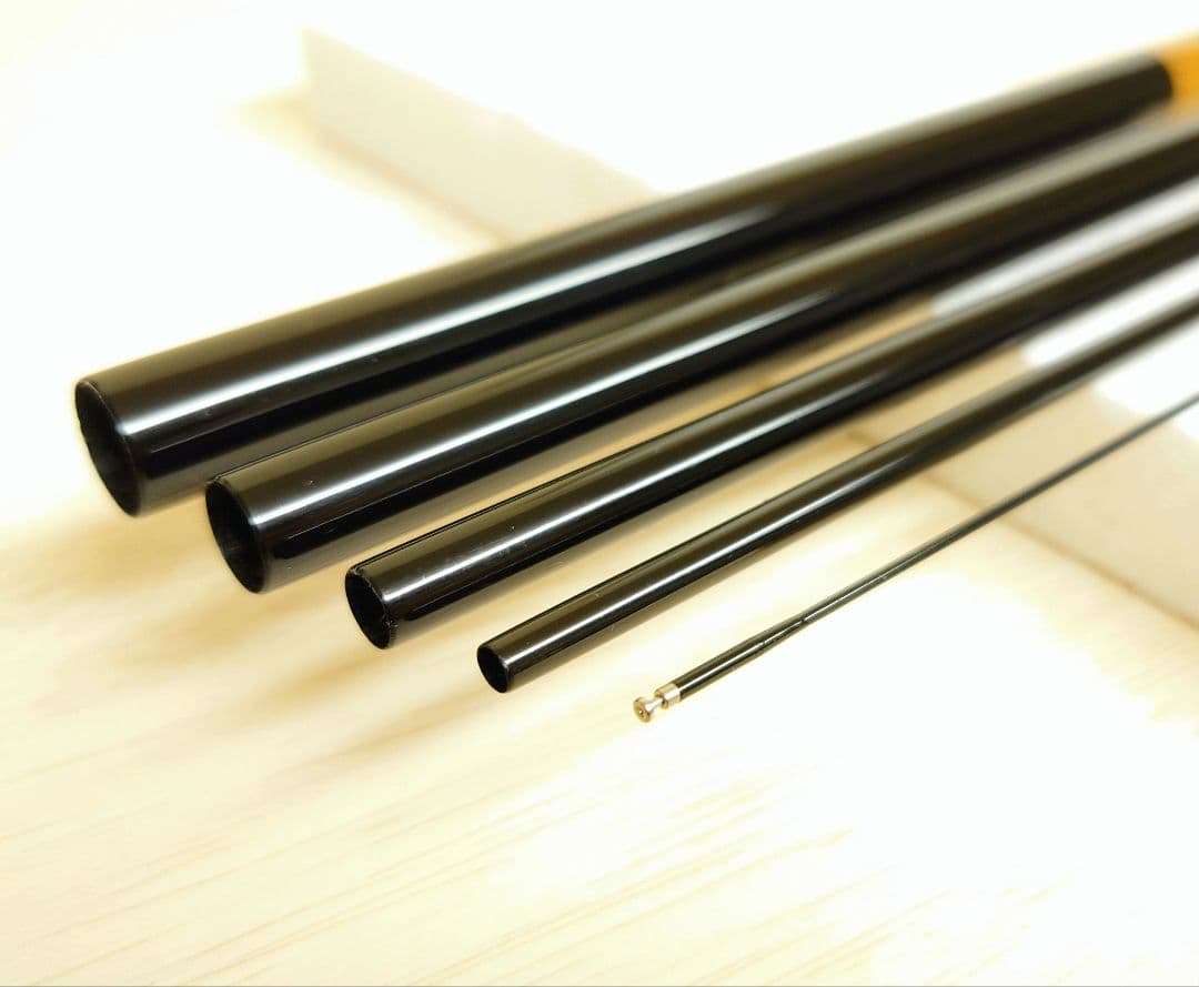 ダイワ兆弧月17尺、シマノ嵐水18尺、 ２本セット