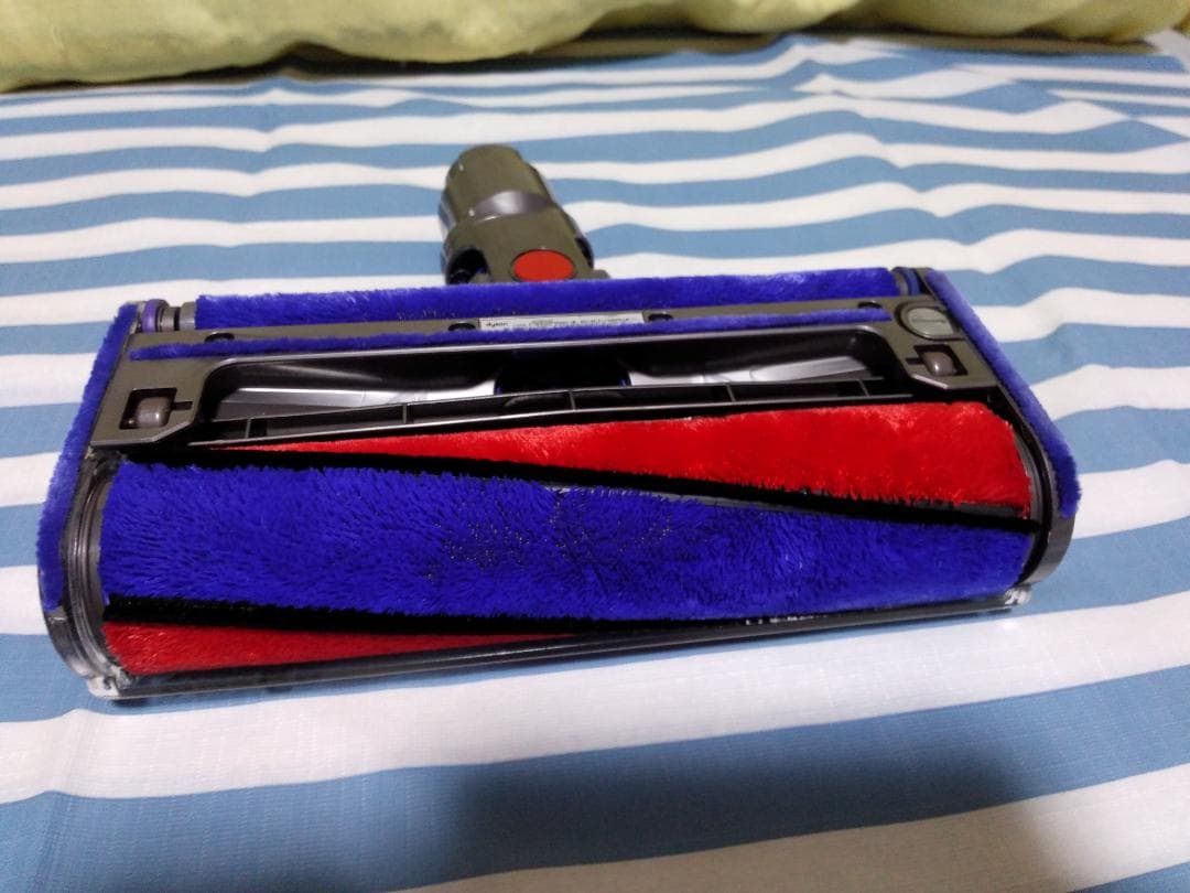 多紡垢さん専用ダイソン　掃除機　SV12　分解清掃済スタンド付き　⑩