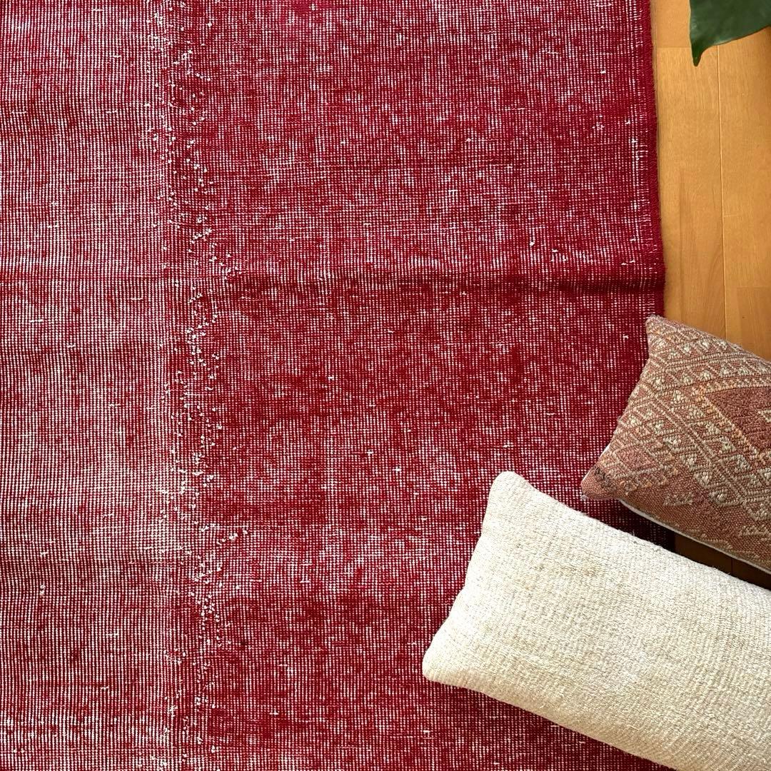 121×205 レッドオーバーダイ　ワンカラーラグ　トルコヴィンテージラグ