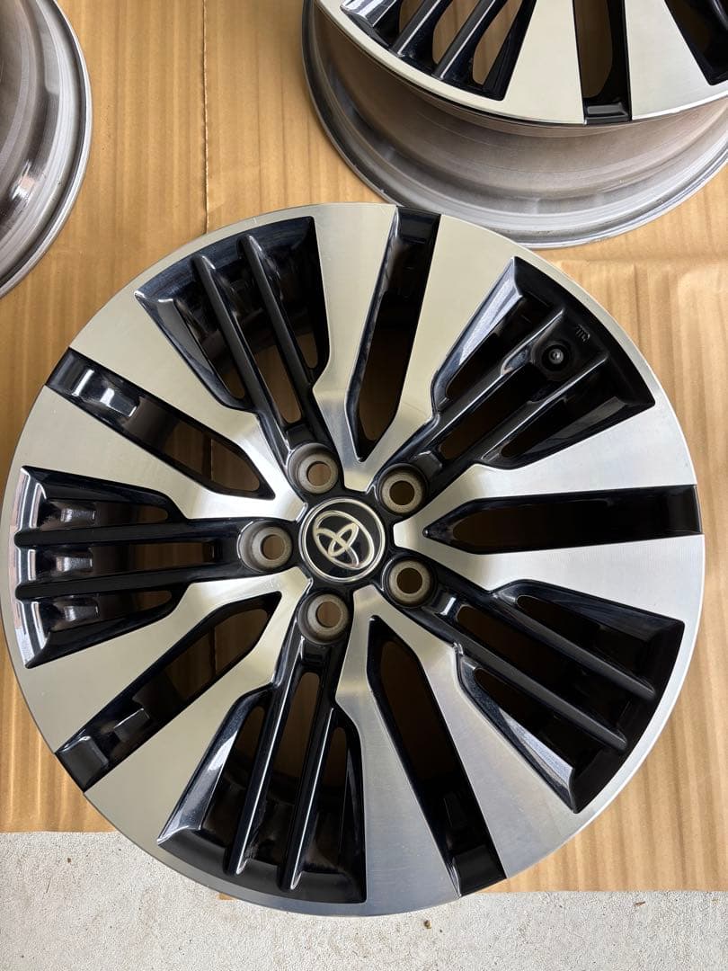 30アルファード純正ホイール①