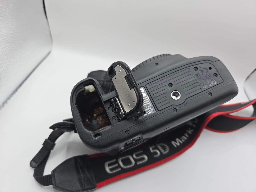 美品 Canon EOS 5D Mark Ⅵ ＋ バッテリーグリップ等