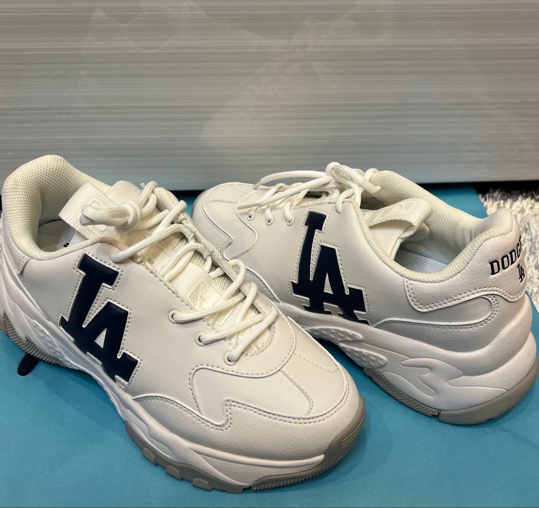 MLB LAドジャース トレーニングシューズ W8新品未使用品