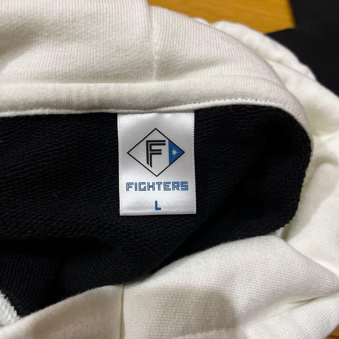 限定品北海道日本ハムファイターズ　ロゴ 箔プリントフーディー（新庄 剛志 #1）